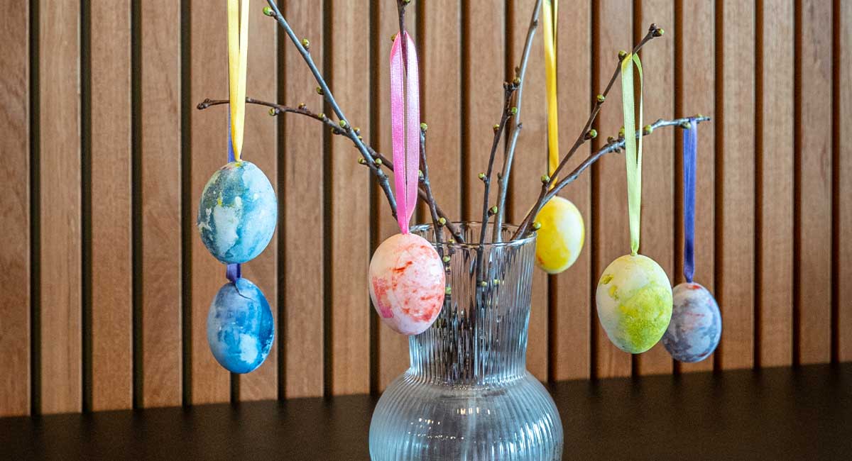 Bambo Nature colored Easter eggs shaving cream colored Easter eggs